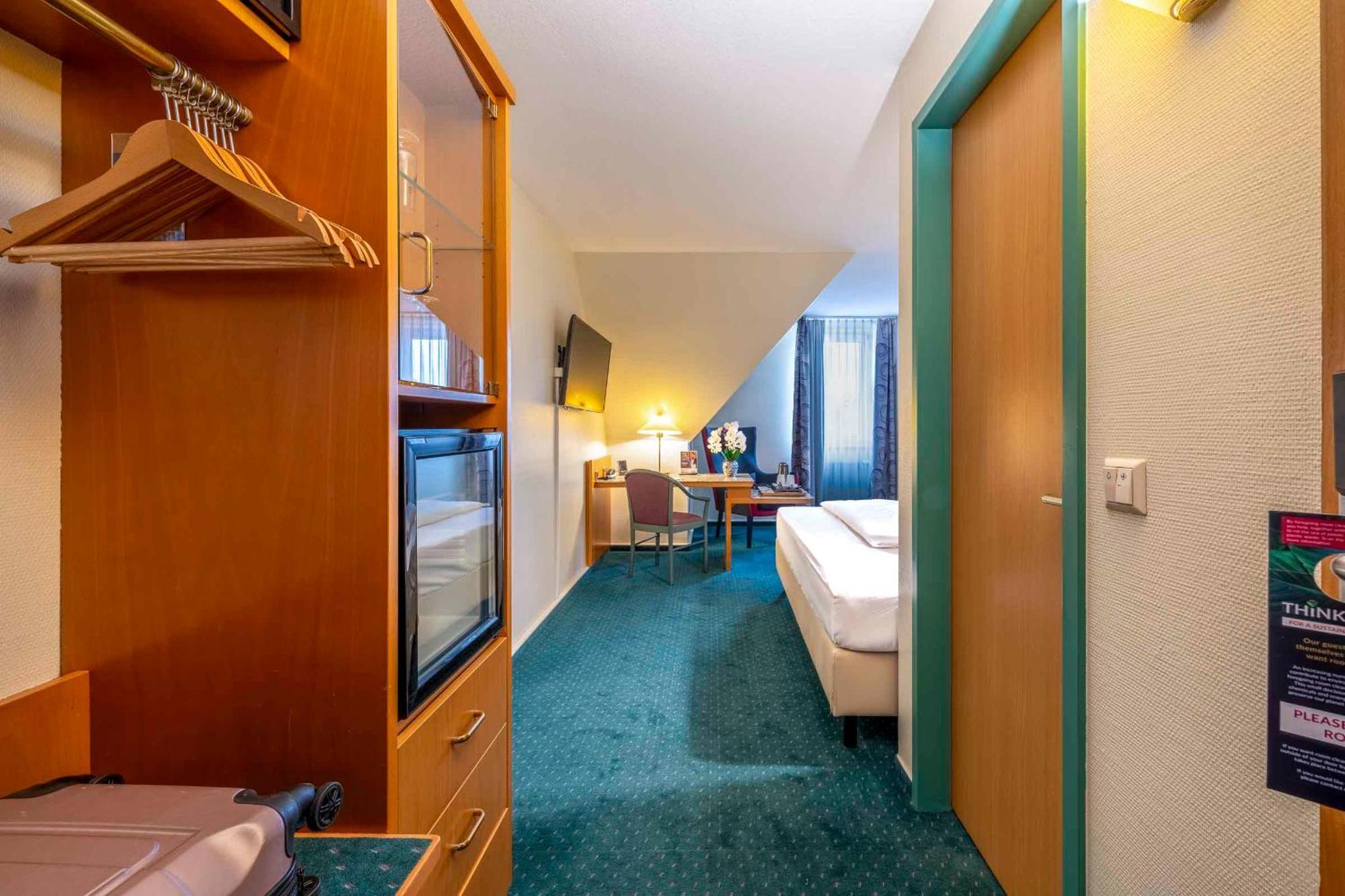 Plaza Inn Blankenburg Ditzingen, Sure Hotel Collection Exterior photo